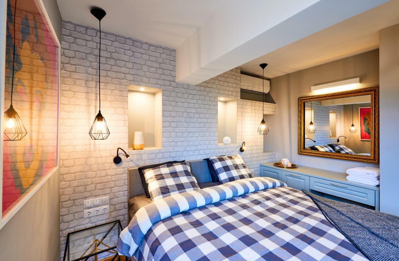 Stylish And High-End Designer Apartments In City Center Sófia Exterior foto