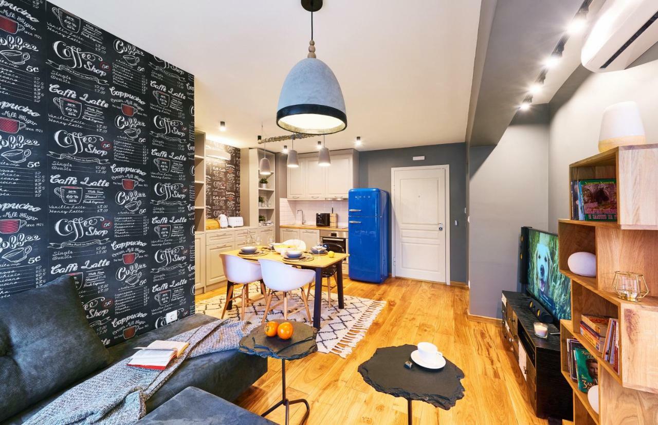 Stylish And High-End Designer Apartments In City Center Sófia Exterior foto